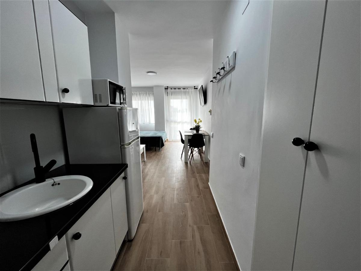 Ver7 - Estudio, Wifi, Fire Stick Amazon, Terraza, Vistas Al Mar, Piscina Torremolinos Exterior foto